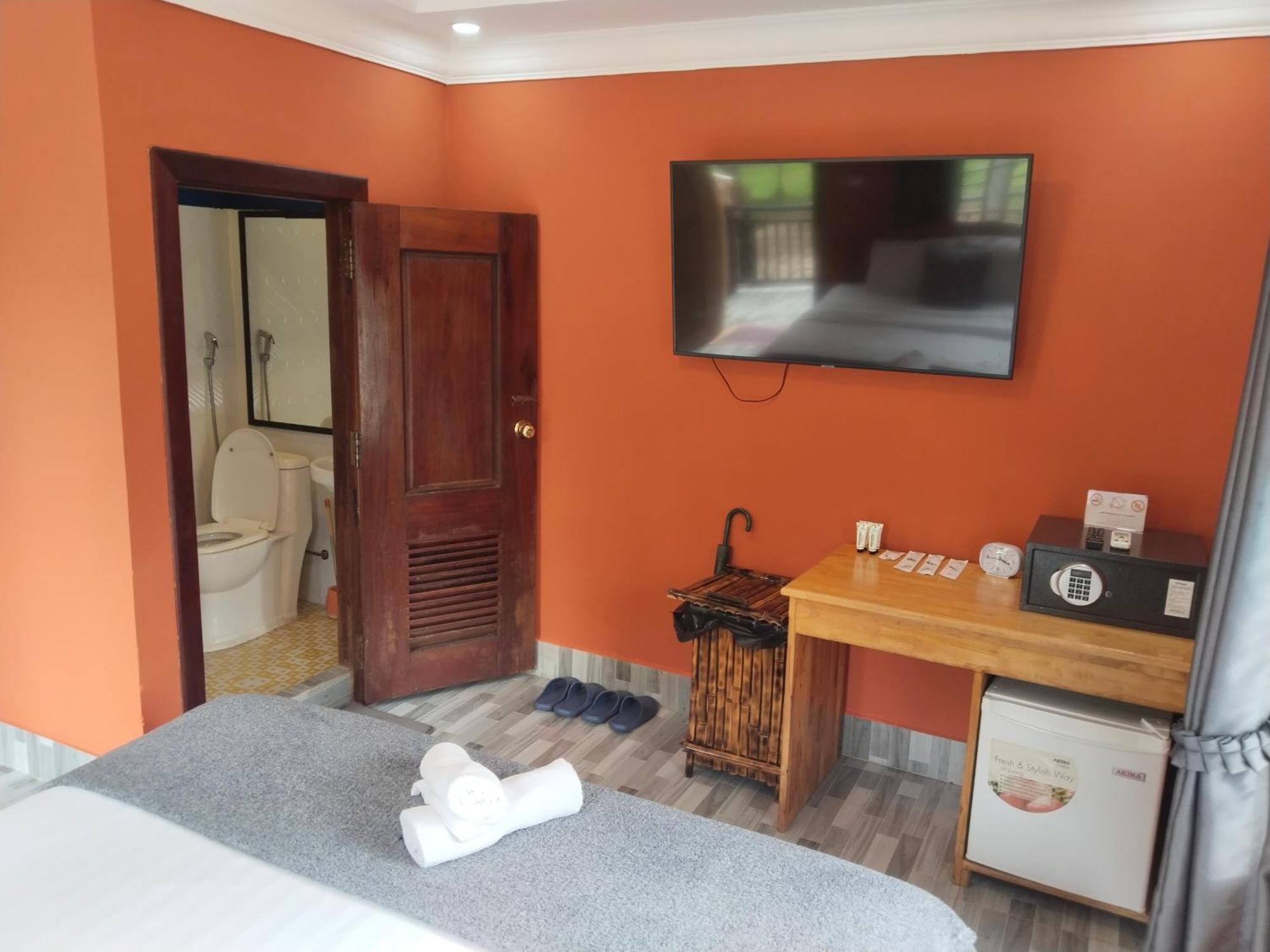 Teejays Bed And Breakfast Kampot Exteriör bild